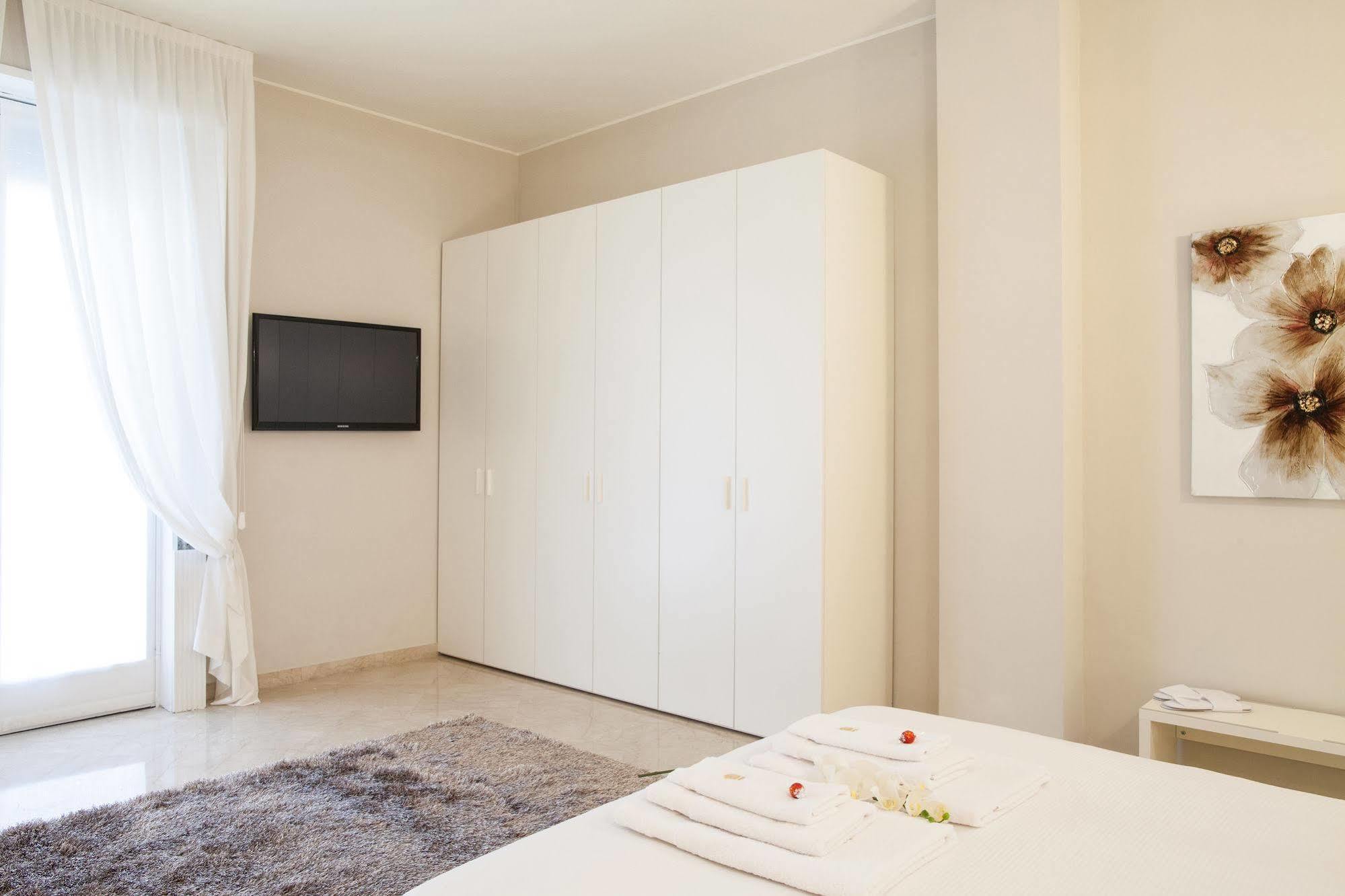 Milan Royal Suites Exteriör bild