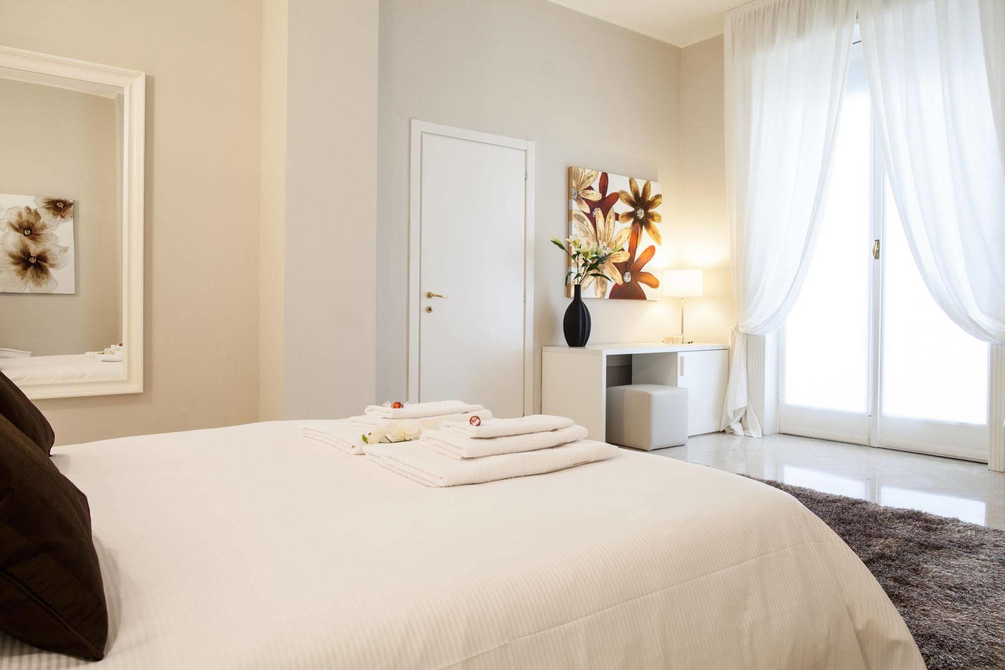 Milan Royal Suites Exteriör bild
