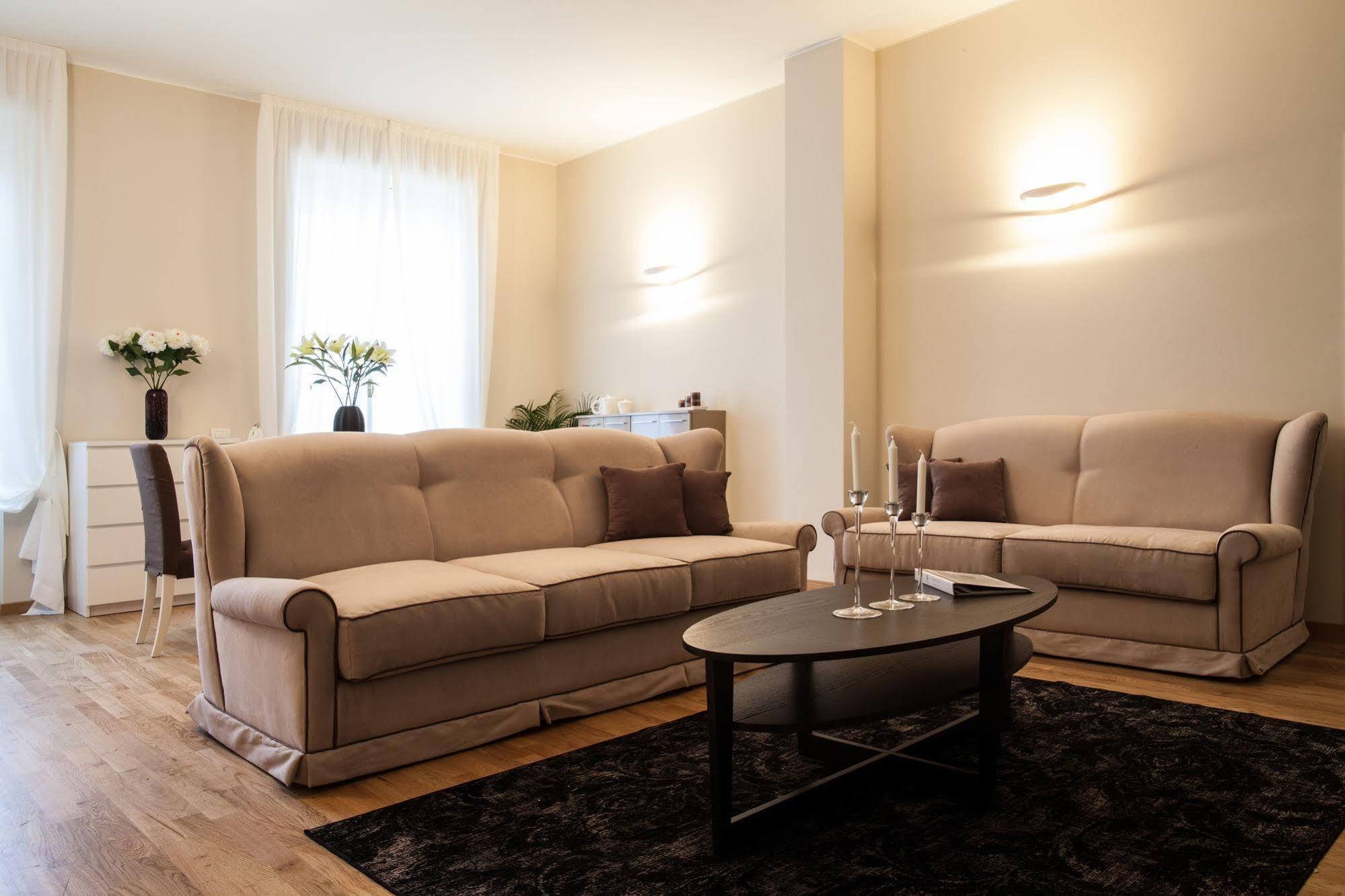 Milan Royal Suites Exteriör bild