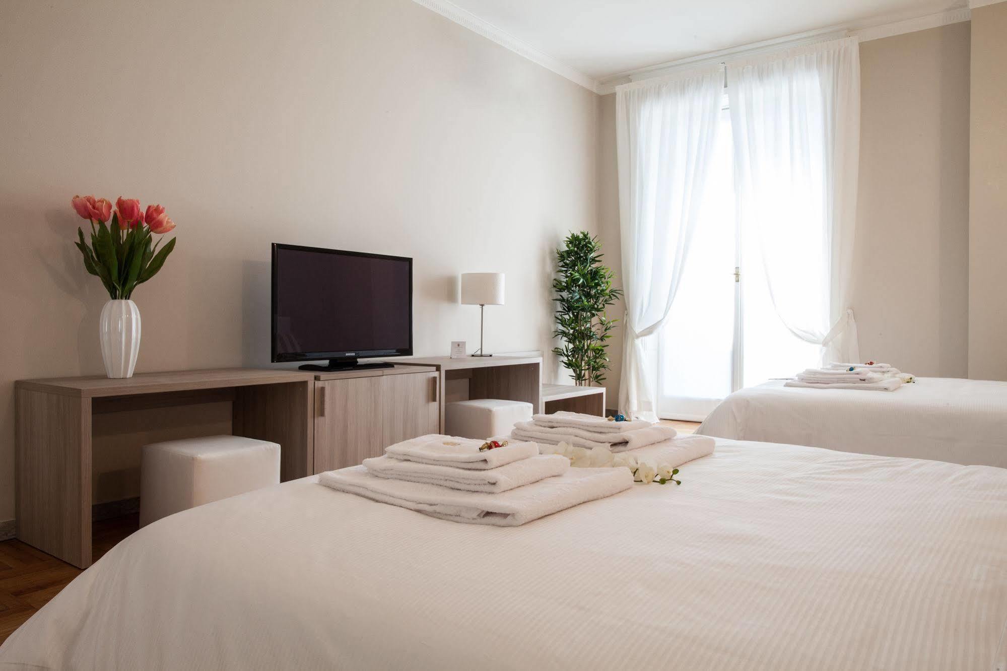 Milan Royal Suites Exteriör bild