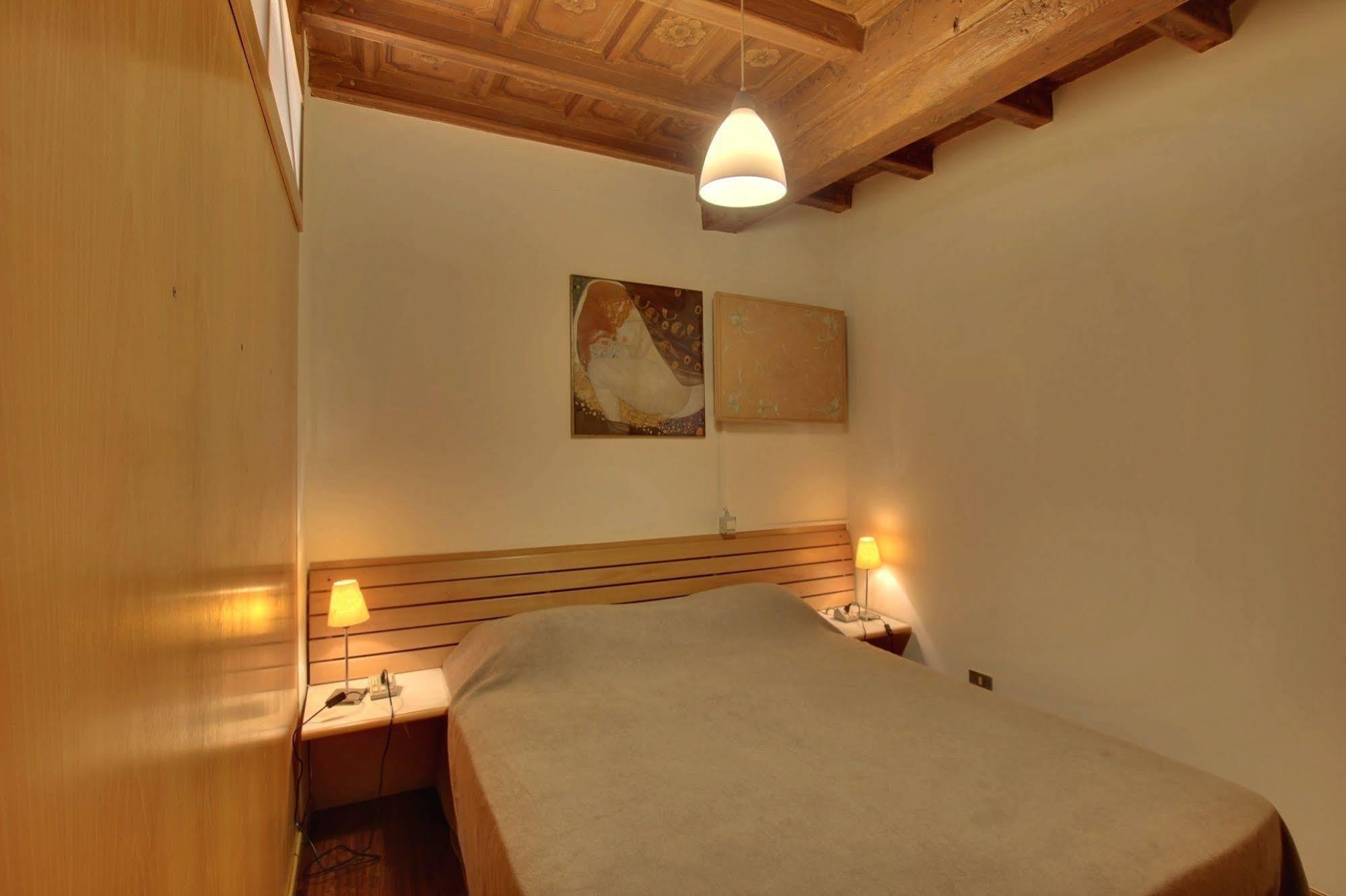 Milan Royal Suites Exteriör bild