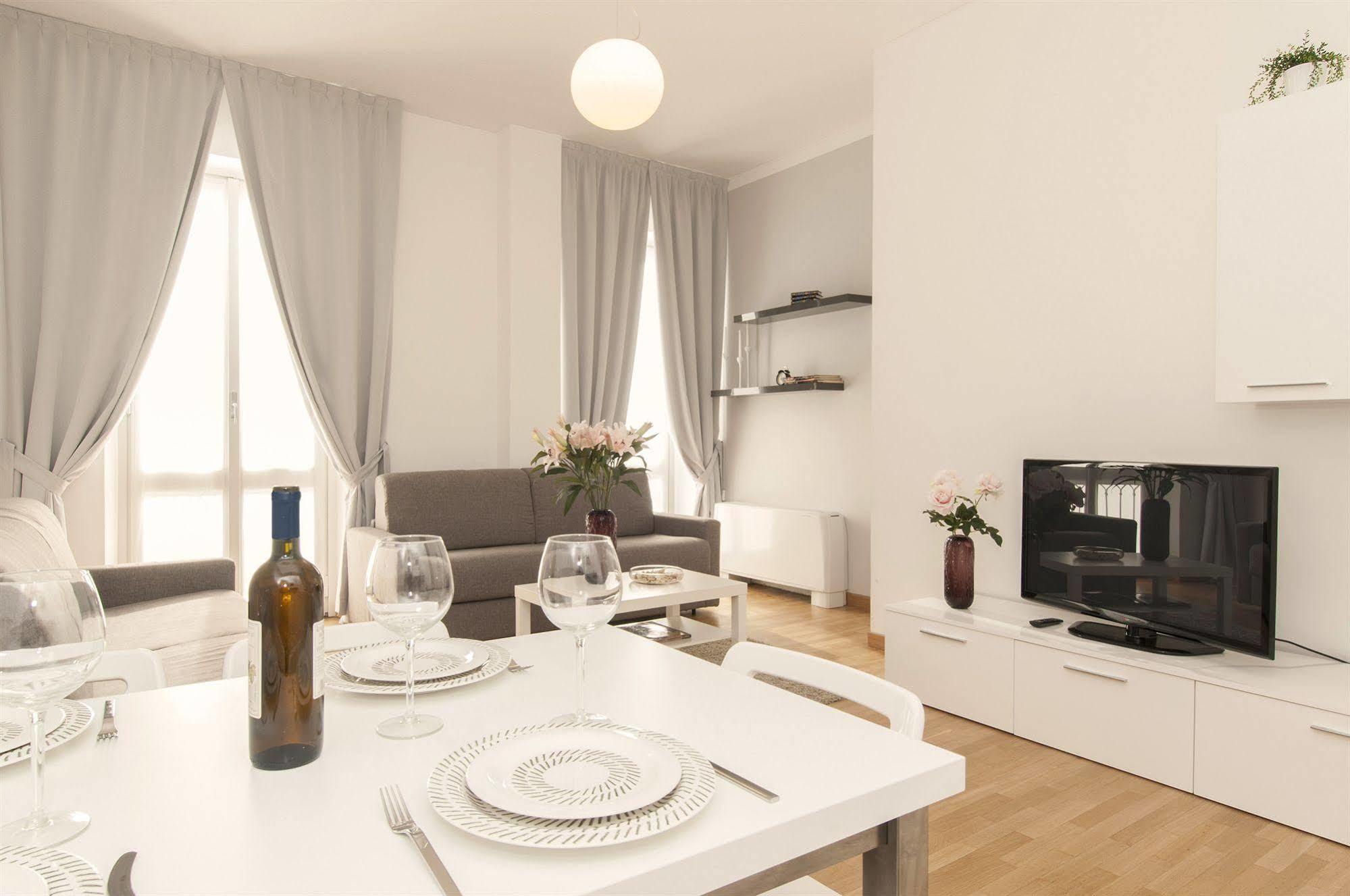 Milan Royal Suites Exteriör bild