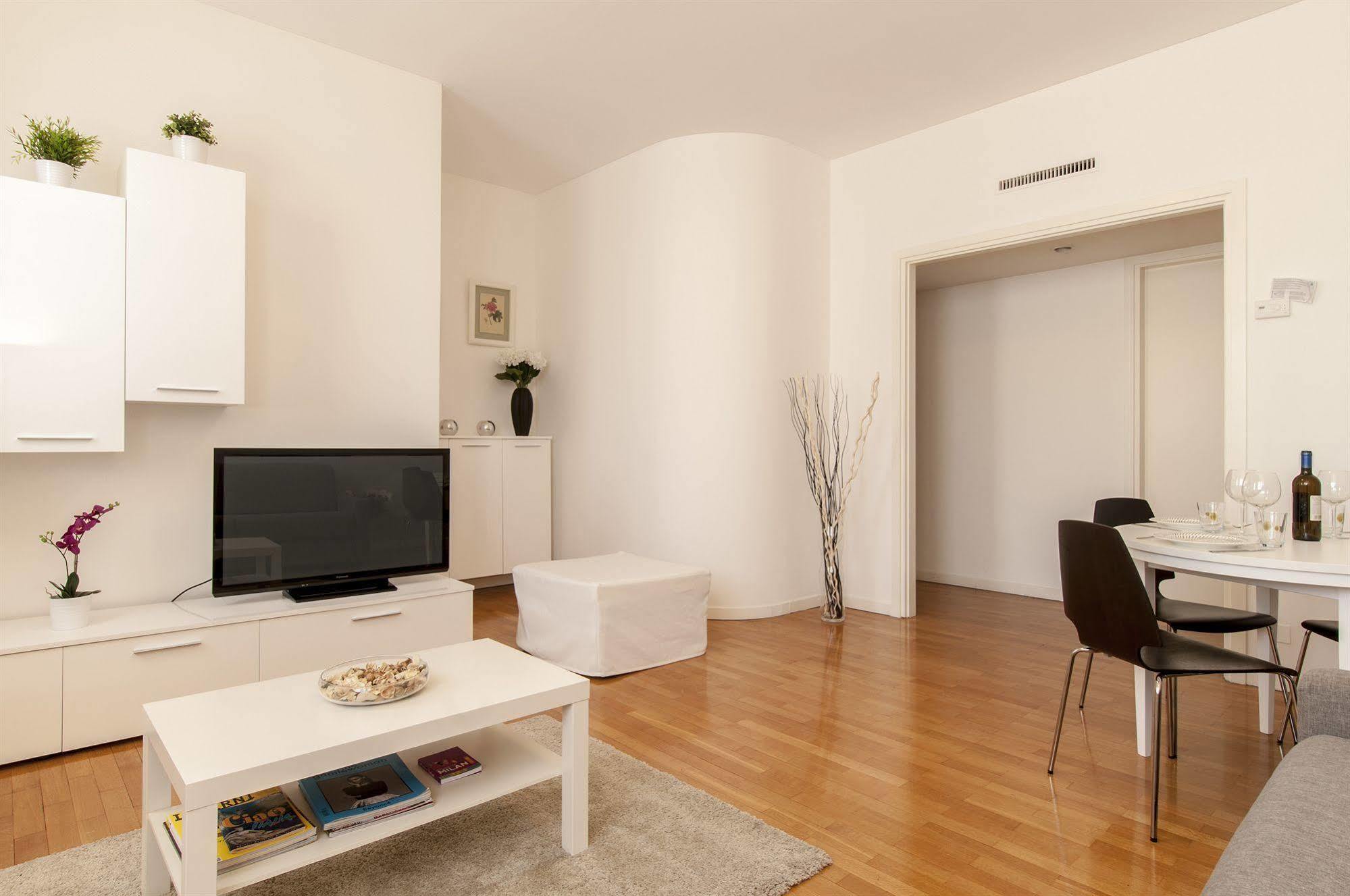 Milan Royal Suites Exteriör bild