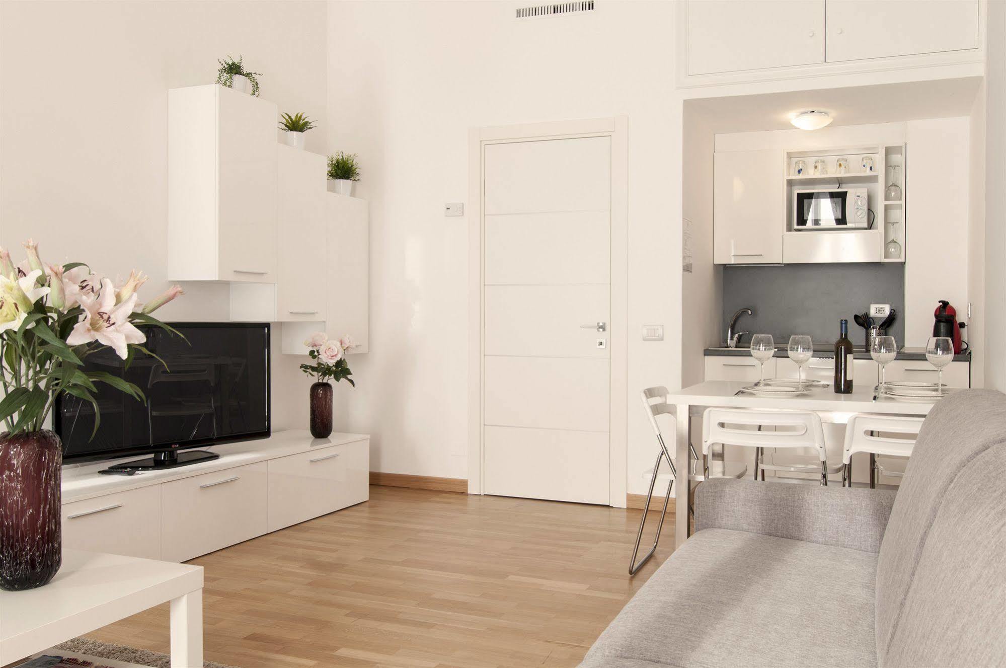 Milan Royal Suites Exteriör bild