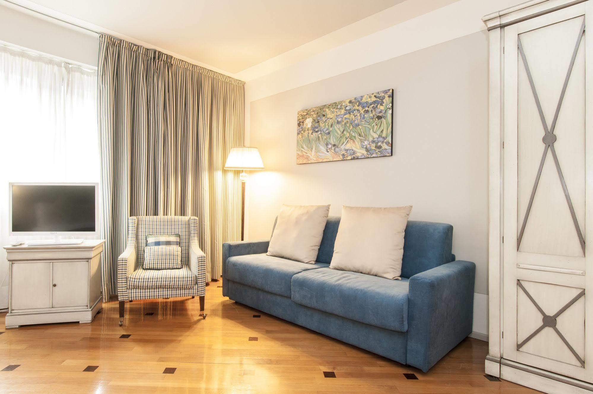 Milan Royal Suites Exteriör bild
